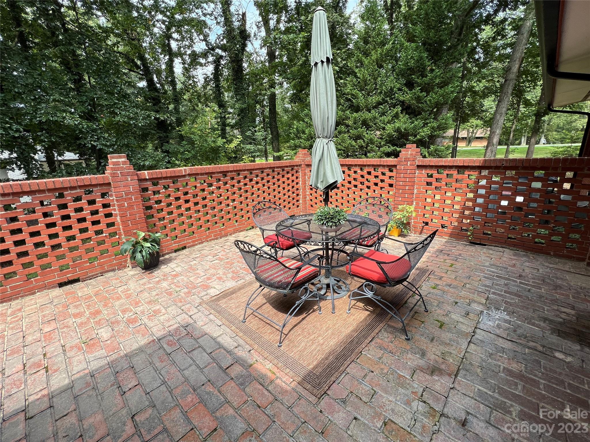 Stonewall Jackson Park - Residential