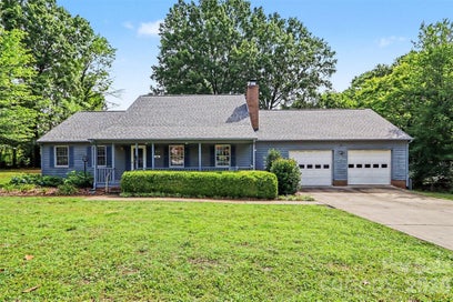 124 E Catawba Avenue Mooresville NC 28115