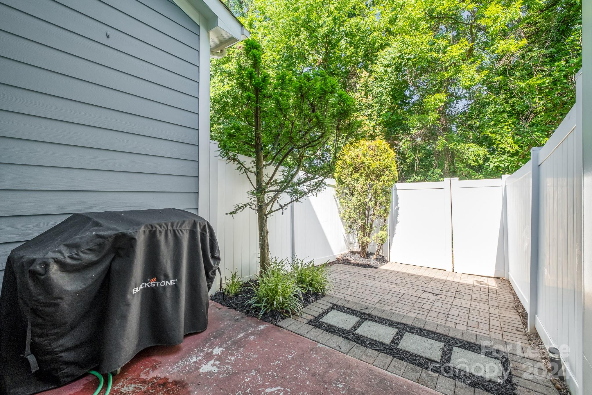 Lela Court - Residential Lease