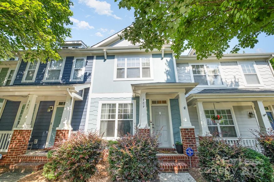 Great uptown location and situated right outside the Wesley Heights community. This adorable open floor  townhome includes two bedrooms (BOTH with en suites),  granite counter tops, gas log fireplace, fenced in backyard and includes washer/dryer and microwave.  The townhome has no back neighbors and backs up to a wooded area.  Lela Court is located near Irwin & Stewart Creek Greenways to enjoy a good run or walk after a long day.  The community is also near Frazier Park where you can find soccer field, tennis and basketball courts, a playground, creek-side trails, and a dedicated dog park.  In addition, close to lots of entertainment and dining...breweries, restaurants, museums, sporting arenas, and more.