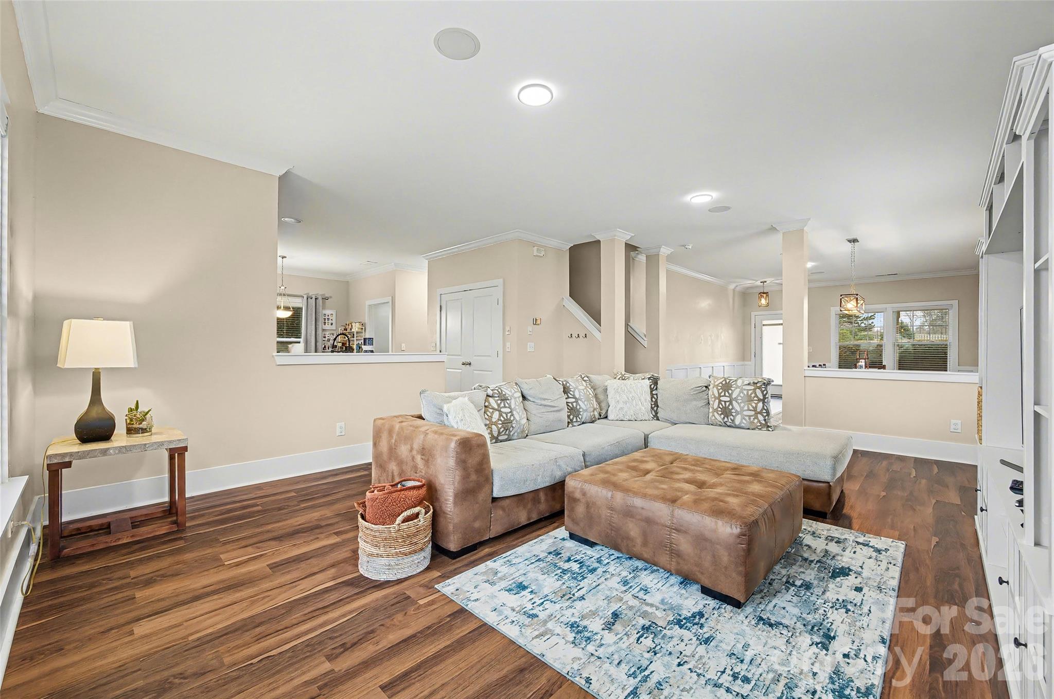 101 S Cromwell Drive