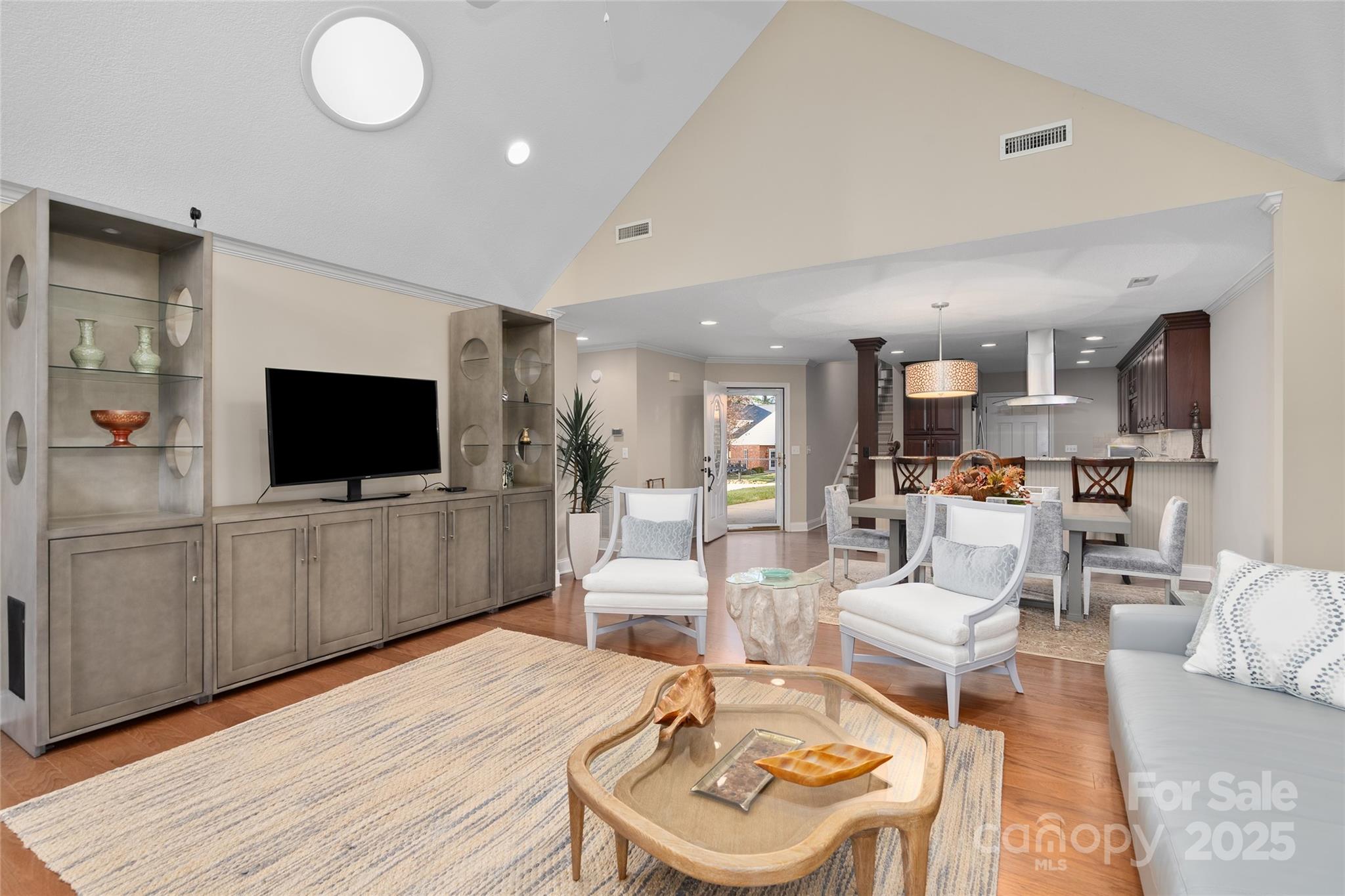 54 Lake Pointe Circle