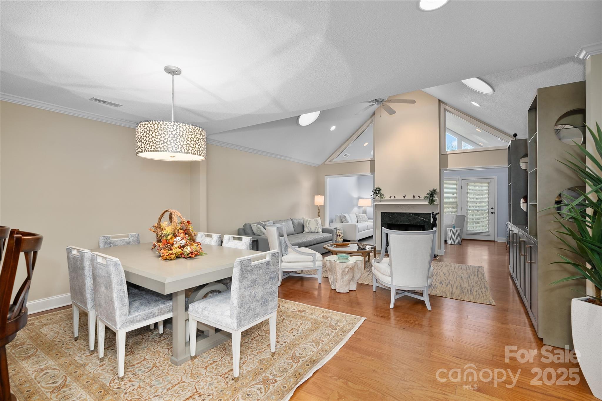 54 Lake Pointe Circle