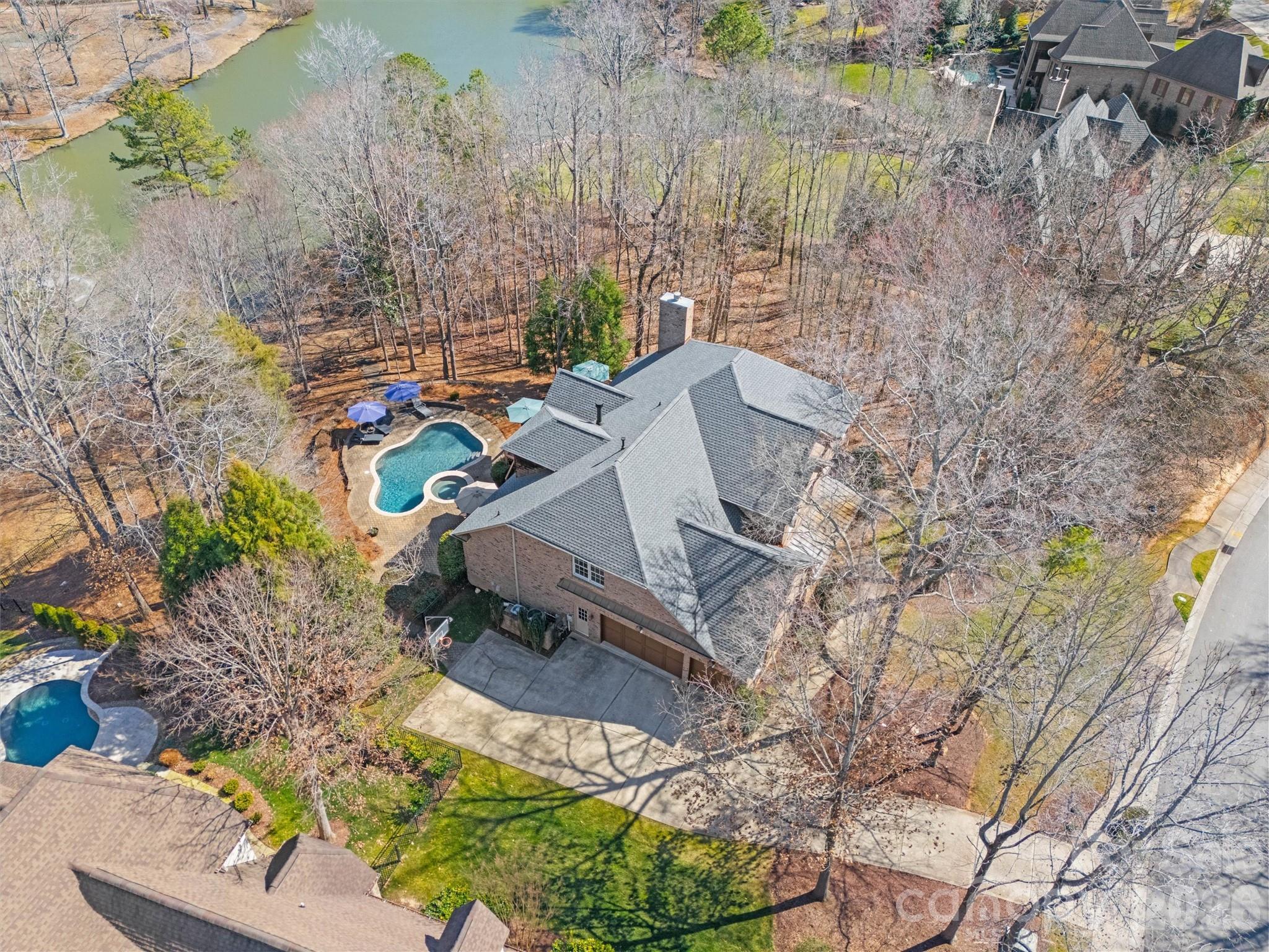 Victoria Lake - Residential