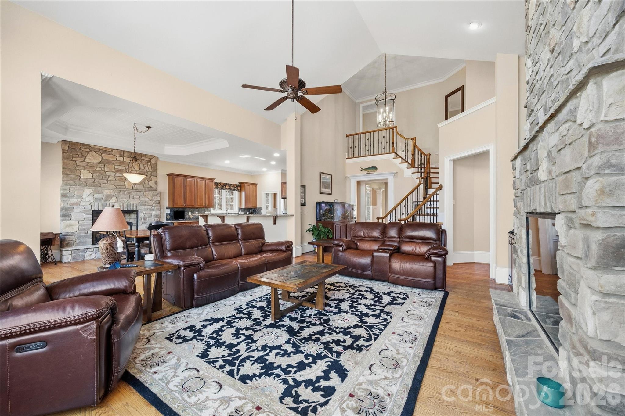 Victoria Lake - Residential