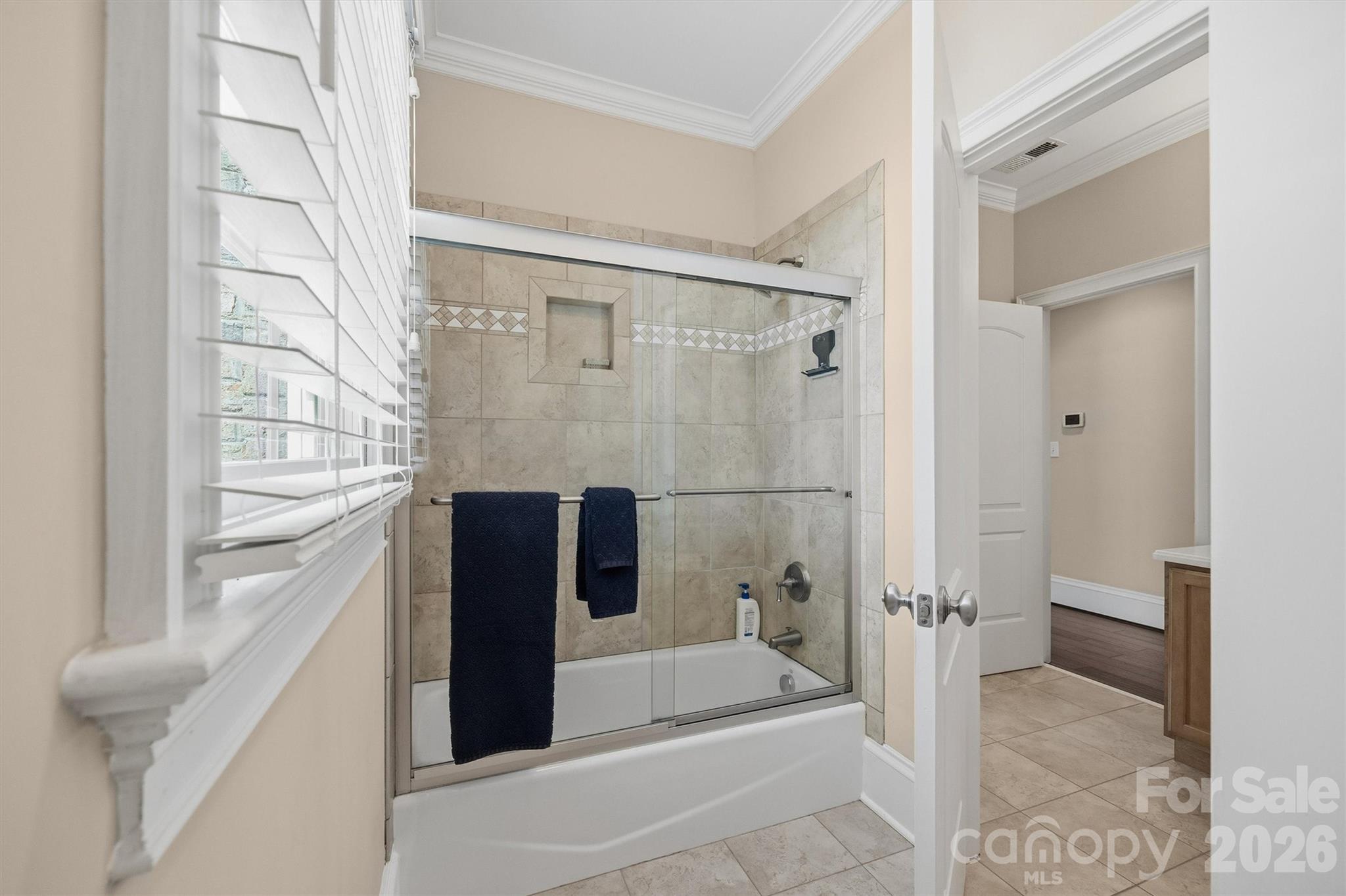 Victoria Lake - Residential