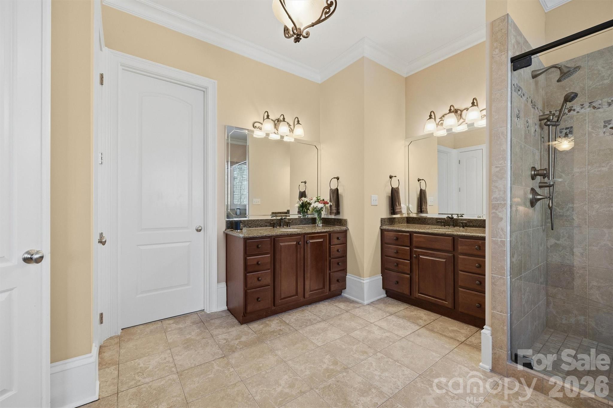 Victoria Lake - Residential