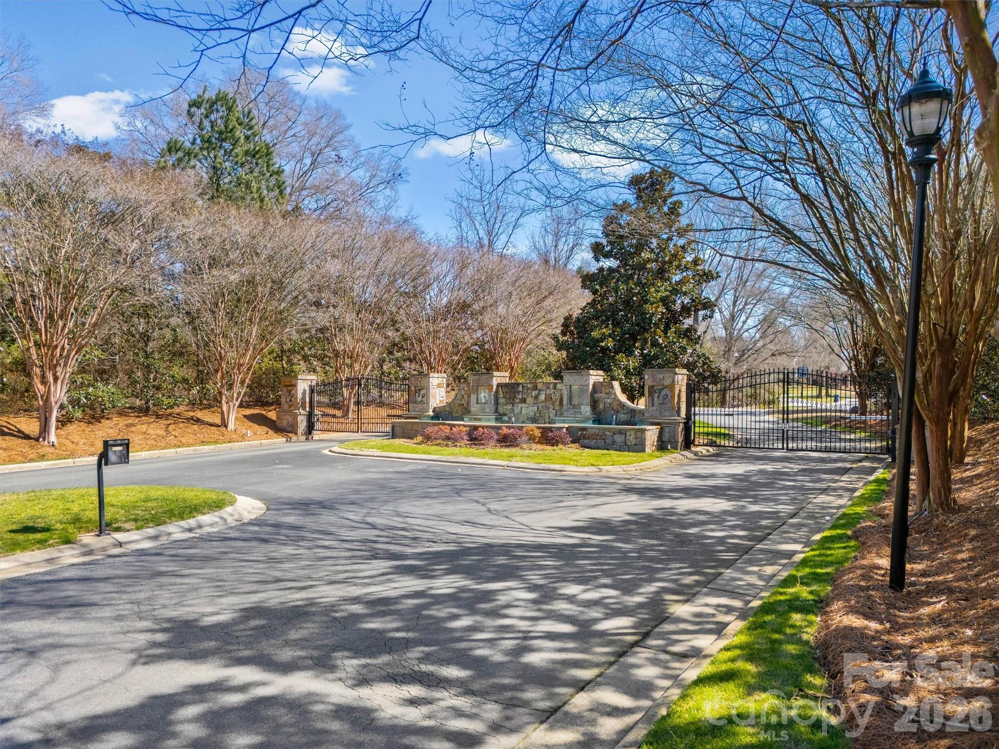 Victoria Lake - Residential