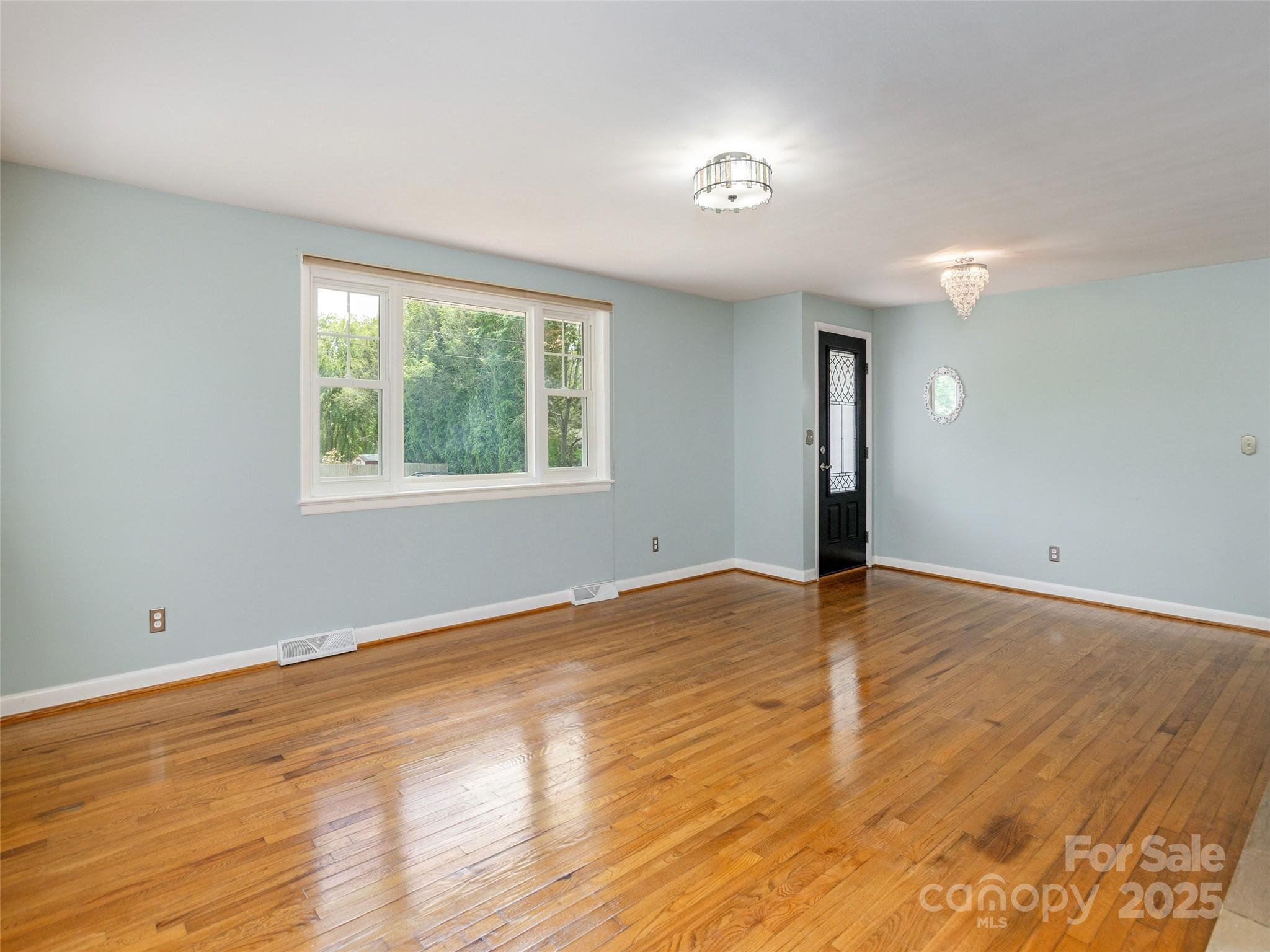 1101 Cherokee Drive