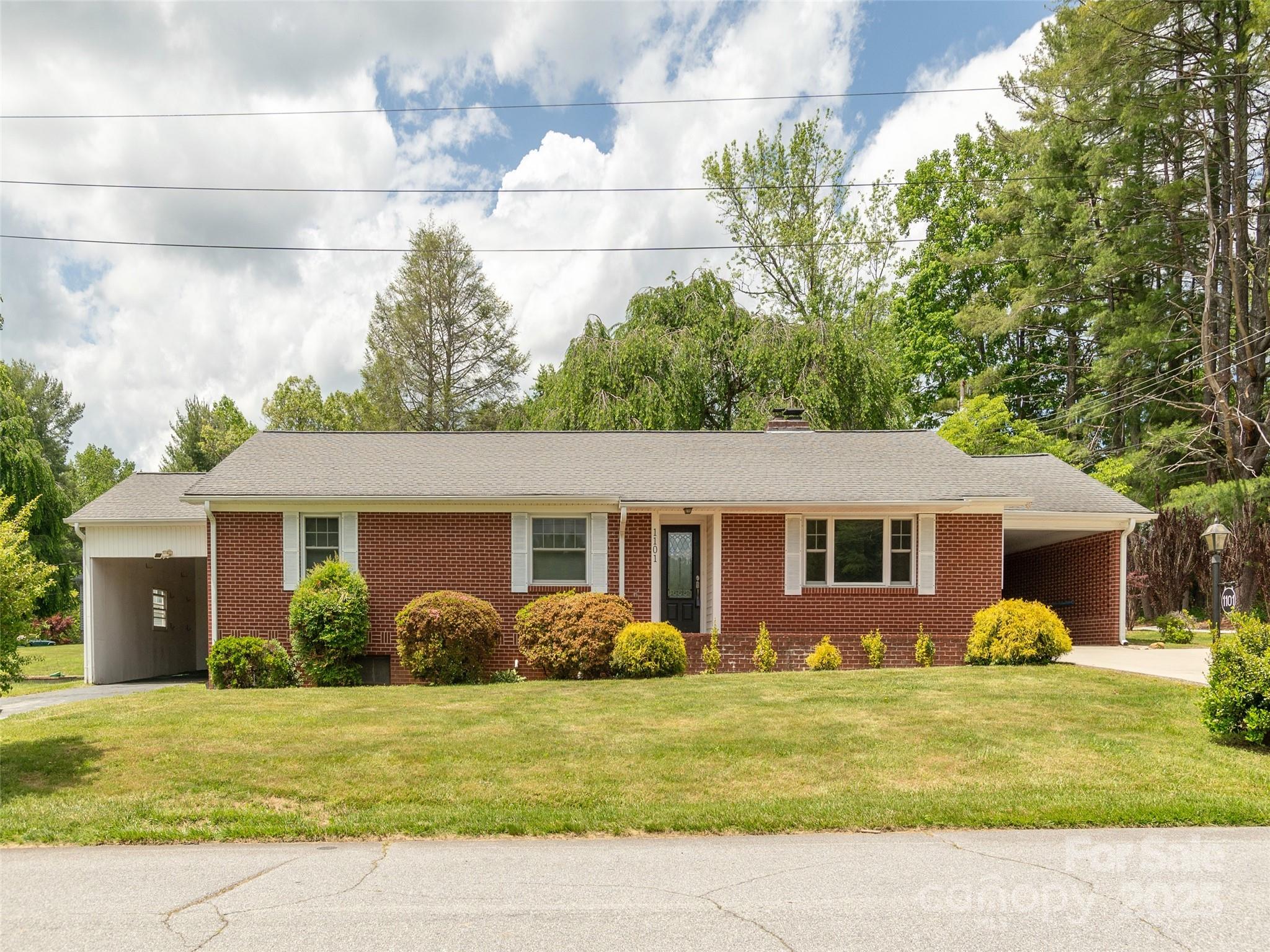 1101 Cherokee Drive
