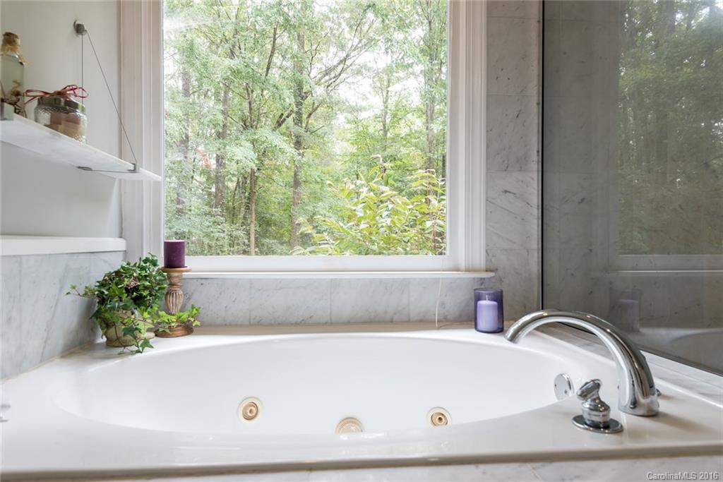 Linden Oaks - Residential