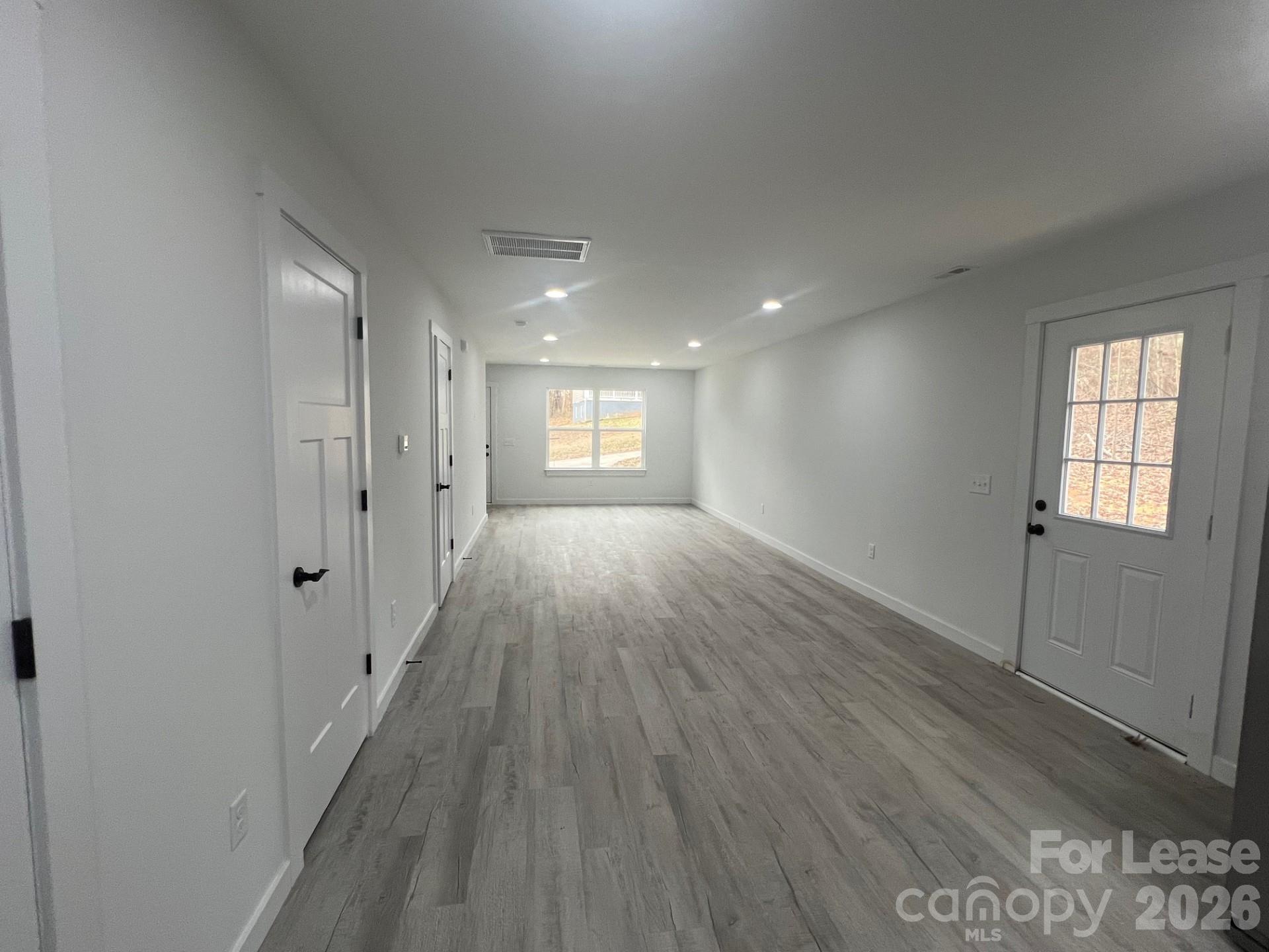 2287 9th Avenue Drive NE