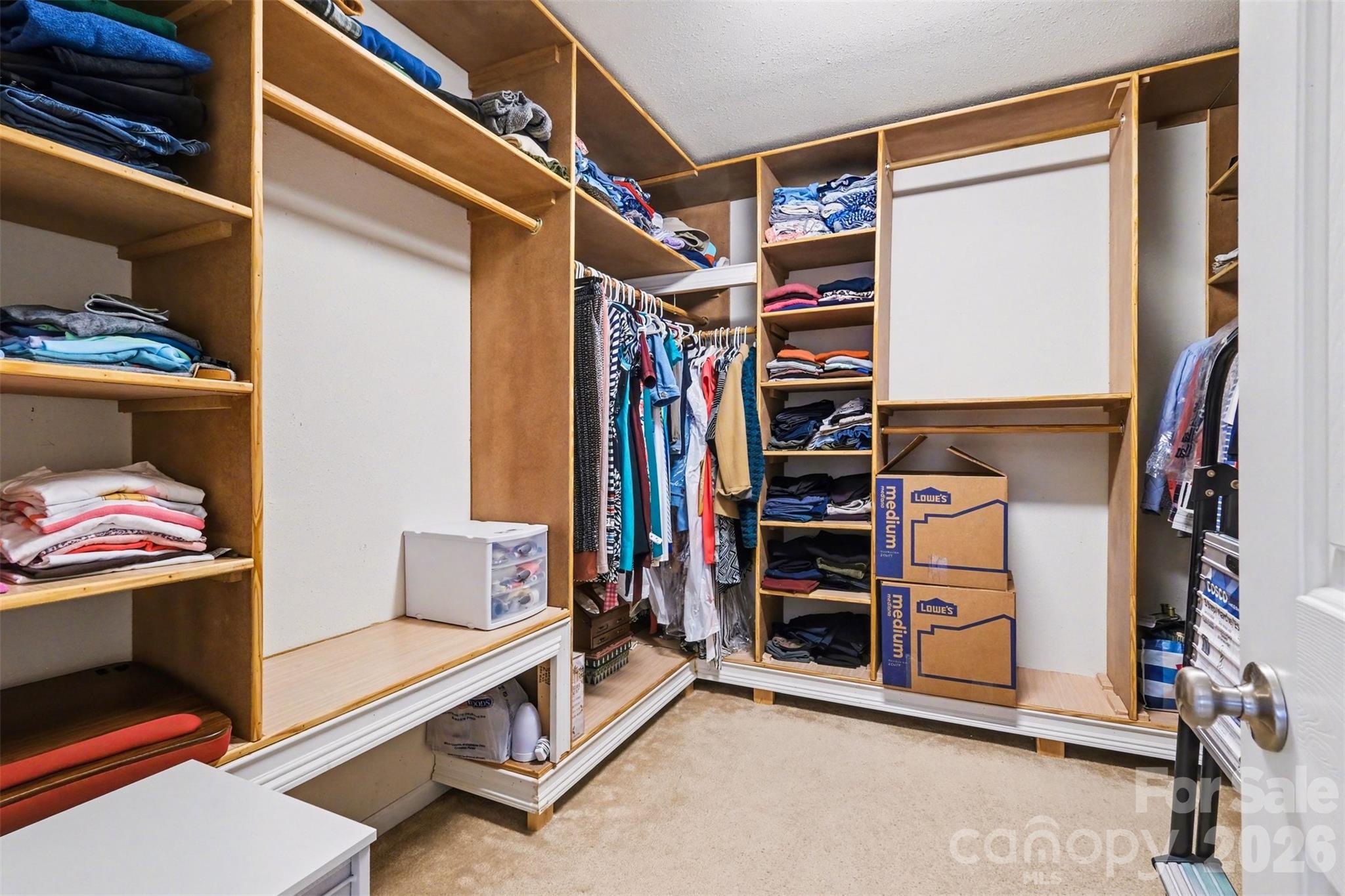 Waterlyn - Residential