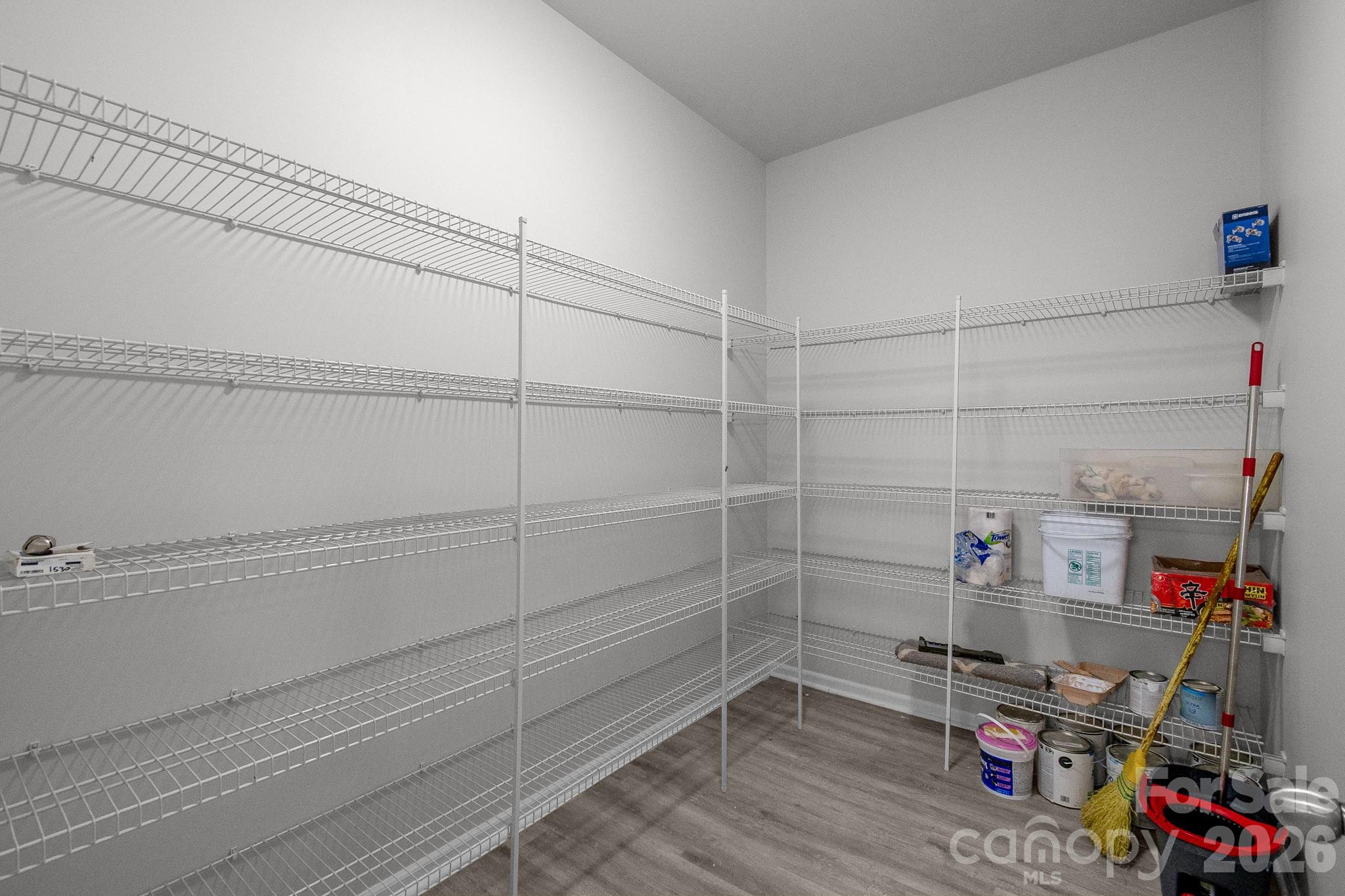 Stratford Pond - Residential