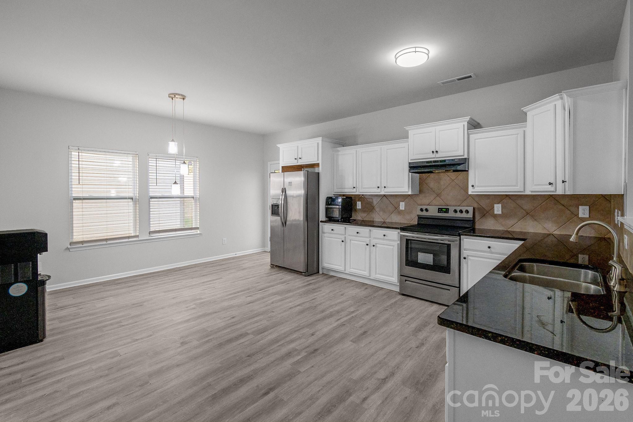 Stratford Pond - Residential