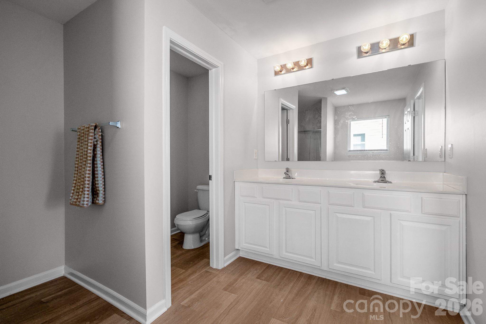 Stratford Pond - Residential