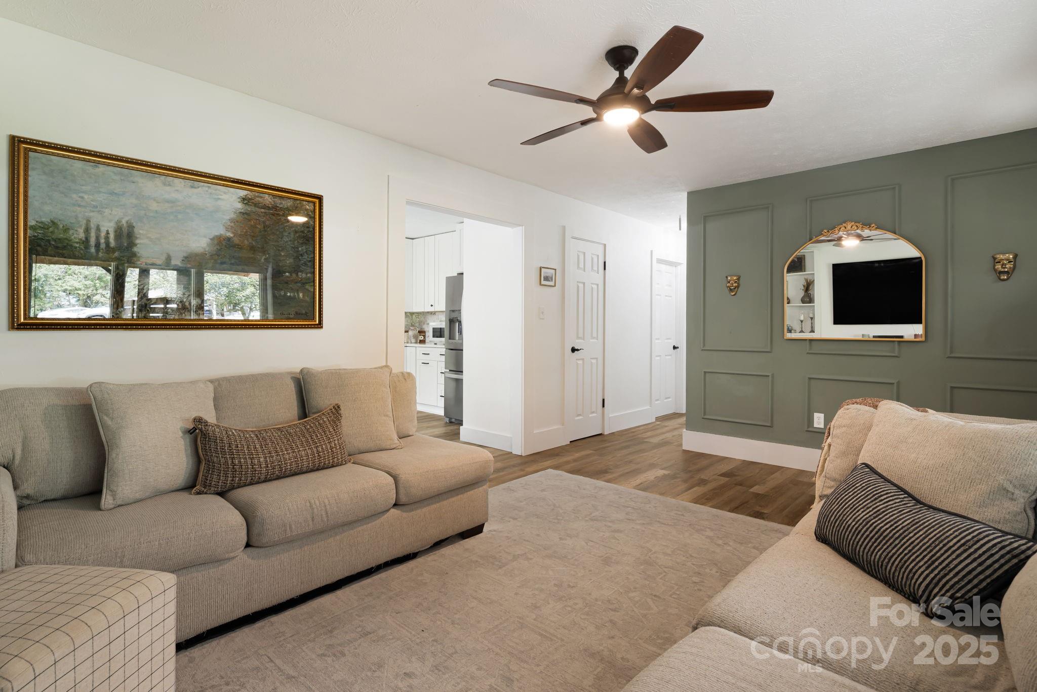127 Oaken Hill Place