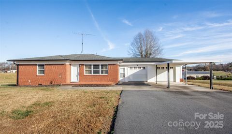 1690 Midway Road Stony Point NC 28678