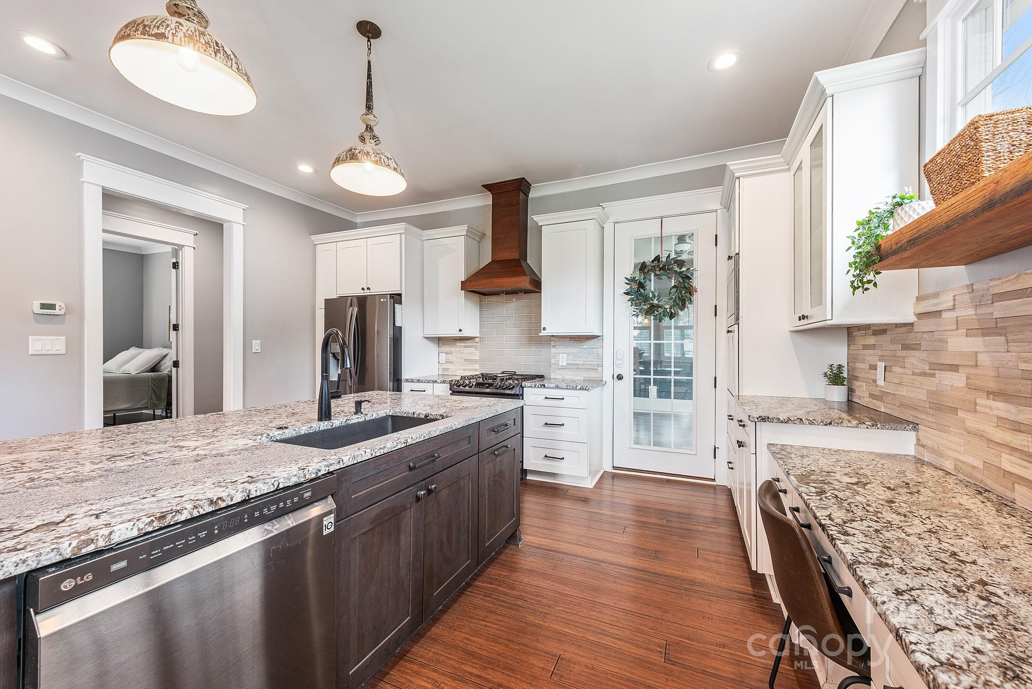 Hoskins - Residential