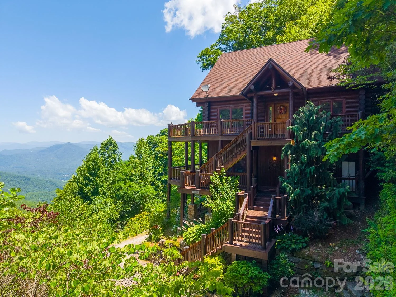 92 Falcons Peak Lane, Whittier, NC, 28789