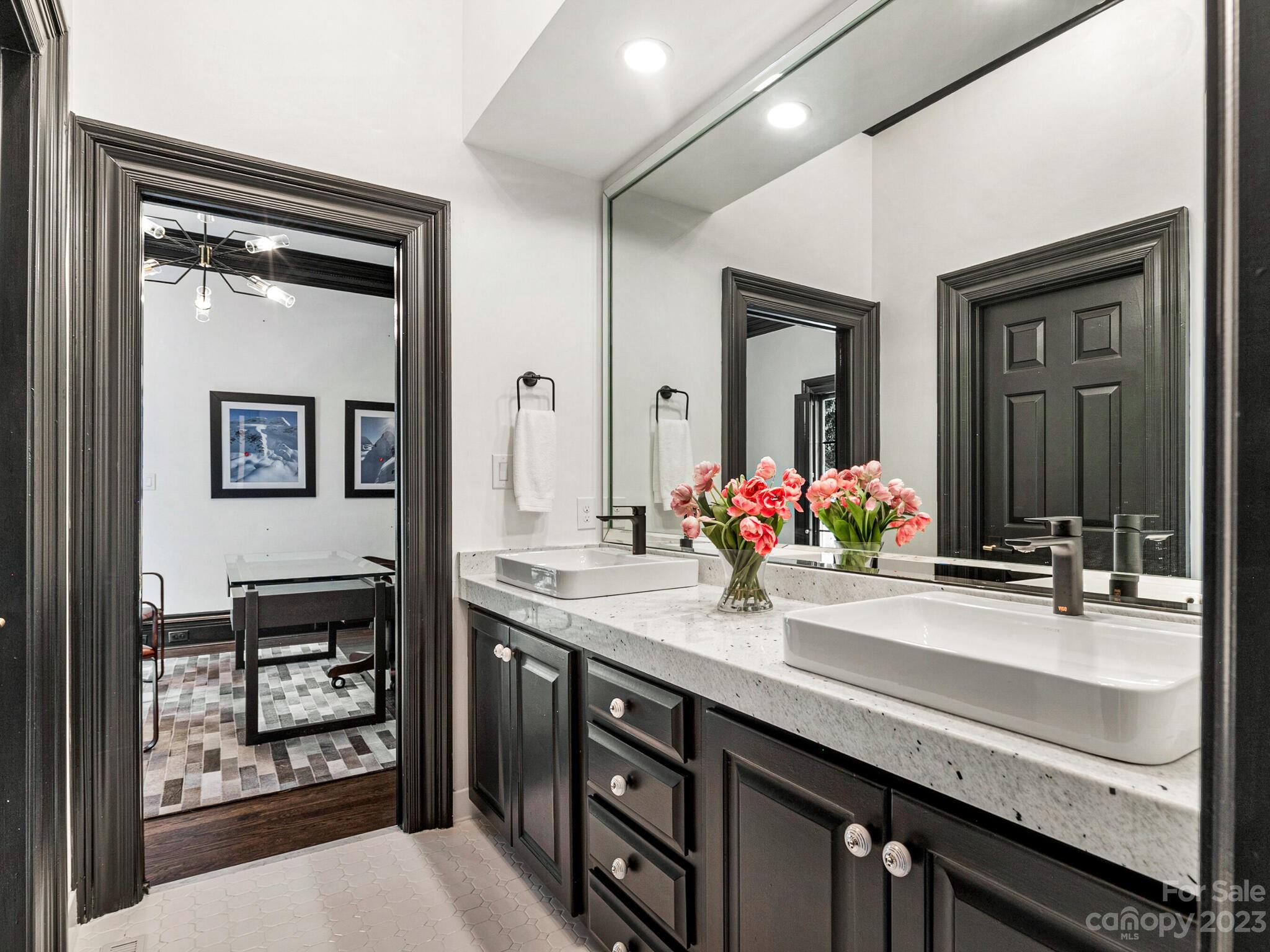 Seven Eagles - Residential