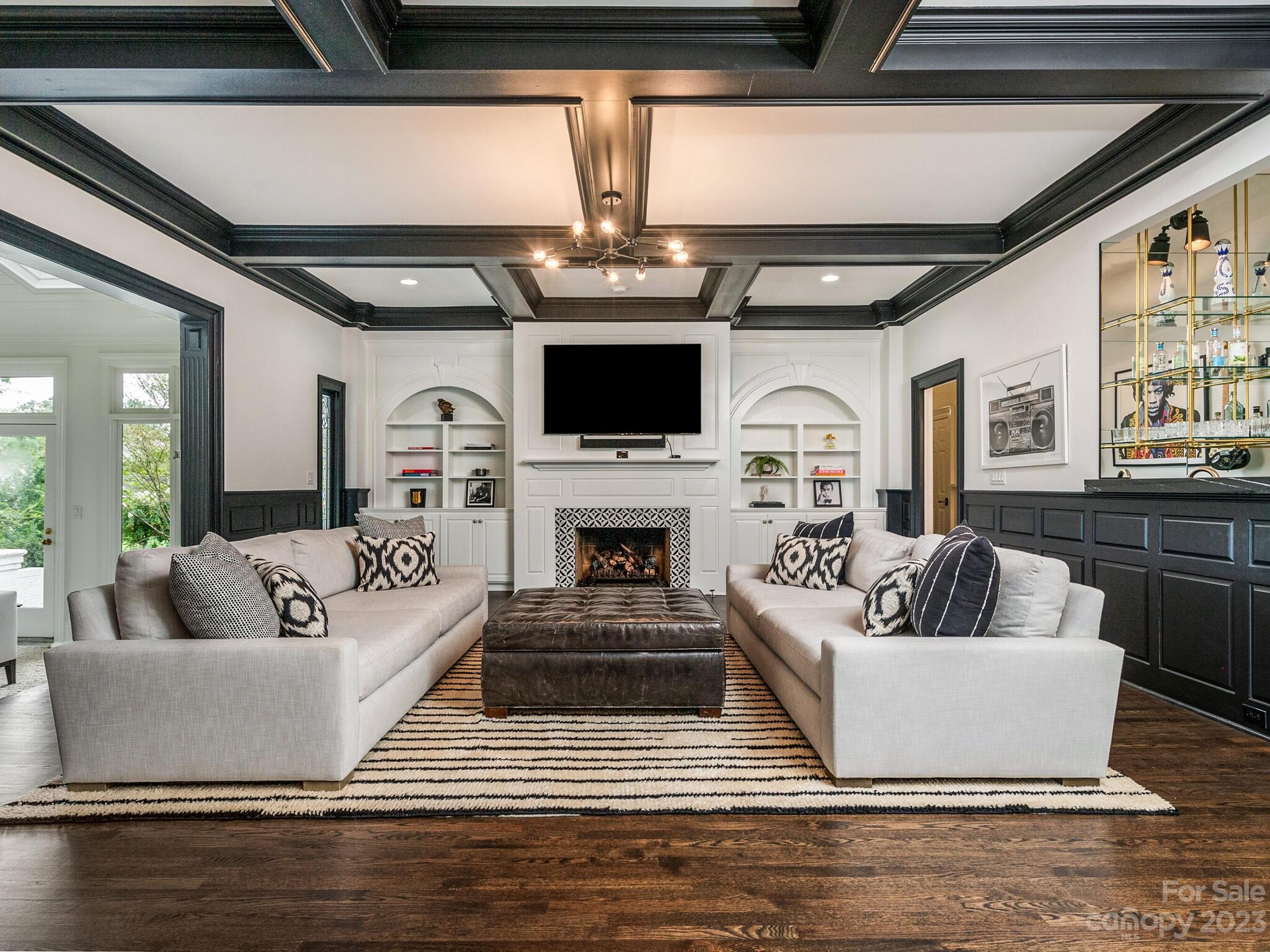 Seven Eagles - Residential