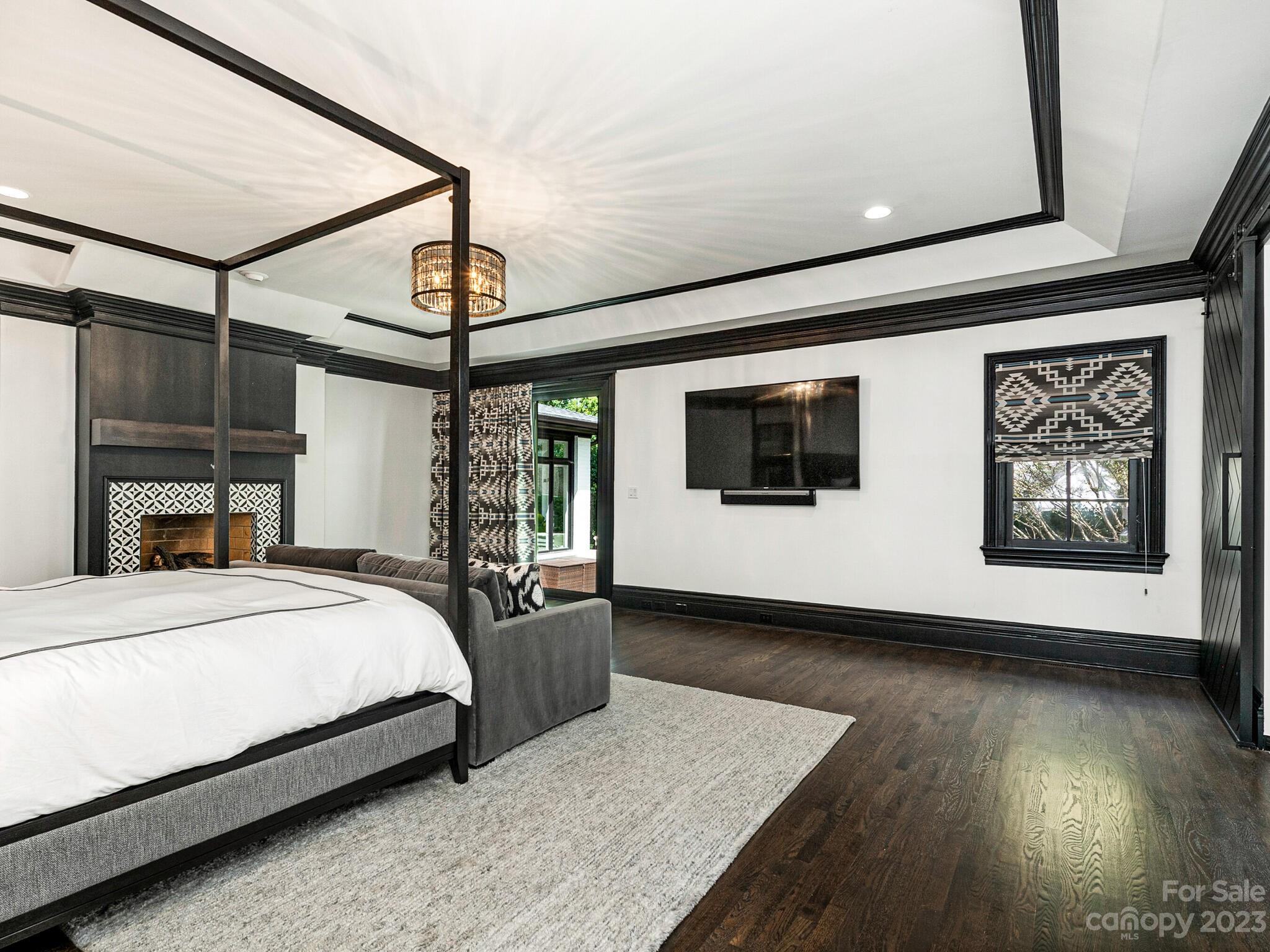 Seven Eagles - Residential