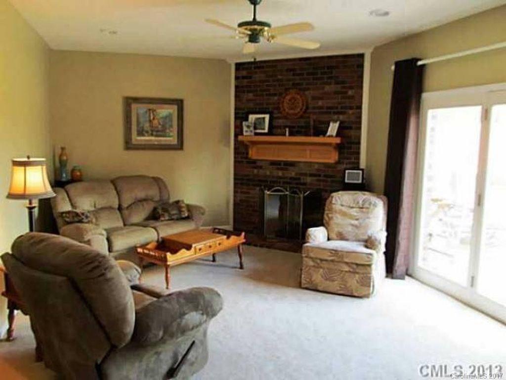 Hickory Lane - Residential