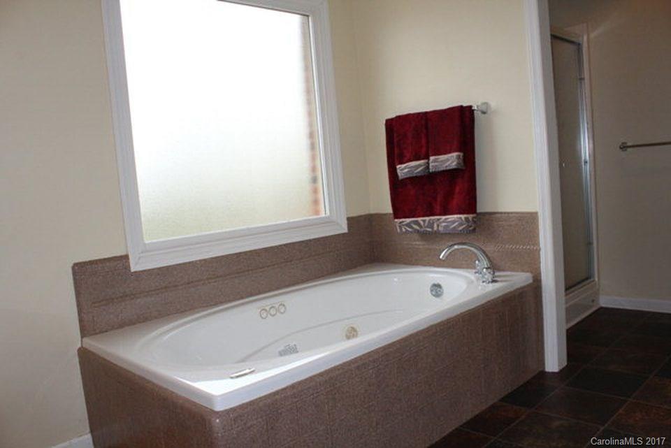 Hickory Lane - Residential