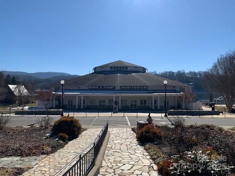 A home in Lake Junaluska