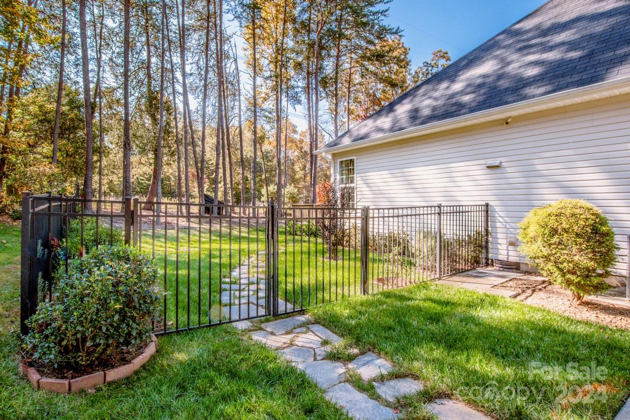 The Gates - Residential