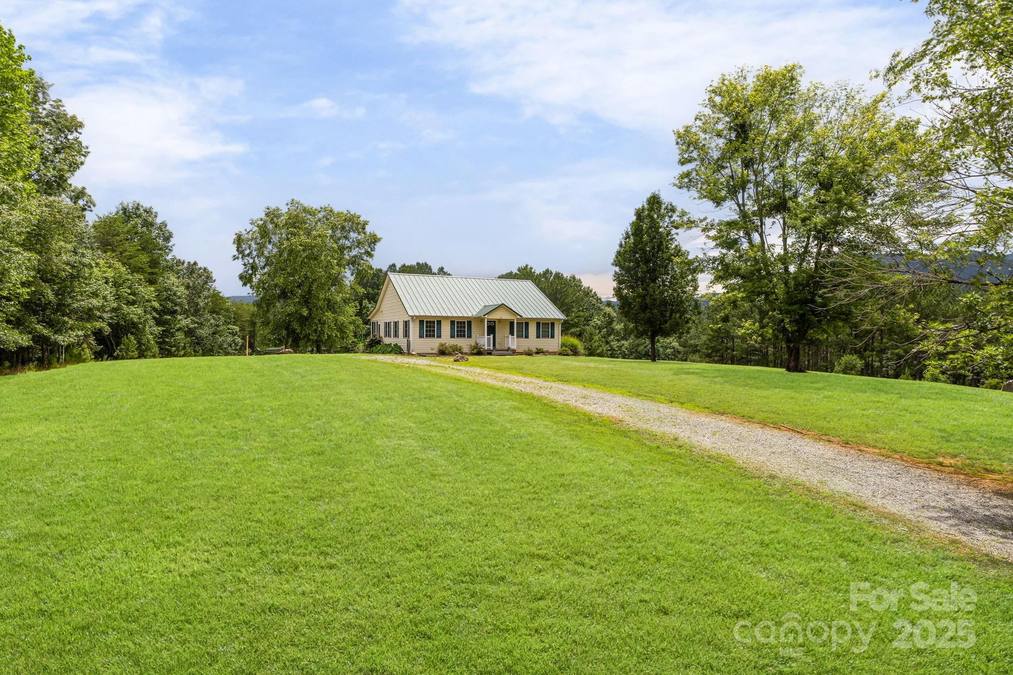 303 Ridgeview Drive