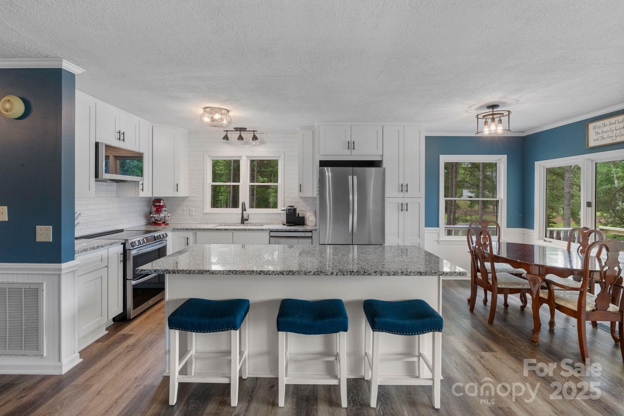 281 Emerald Shores Road