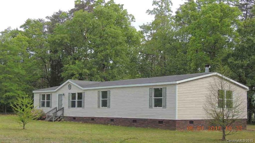 New paint, roof, carpet, HVAC.  Large home with 3 bedrooms plus an office on 2 acres.
This property is eligible under the Freddie Mac First Look Initiative through 11/17/15. Owner occupants only. Investor offers would be eligible for review and acceptance on 11/17/15.
Earnest money must be certified funds held by Listing agent. Proof of funds or pre-qual letter required with offer.