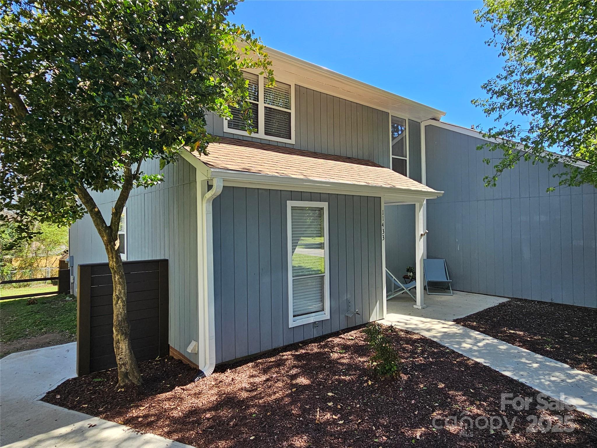 11433 Kingfisher Drive