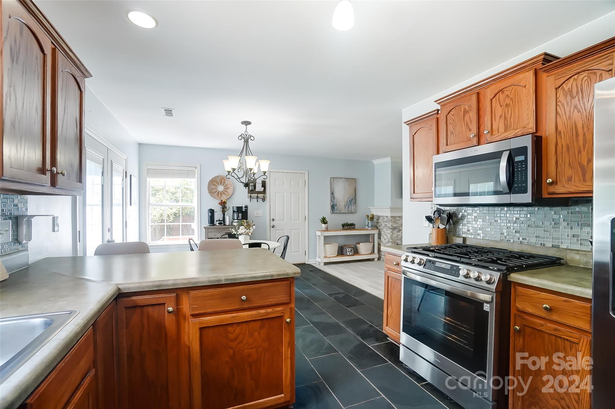 Hallmark Glen - Residential