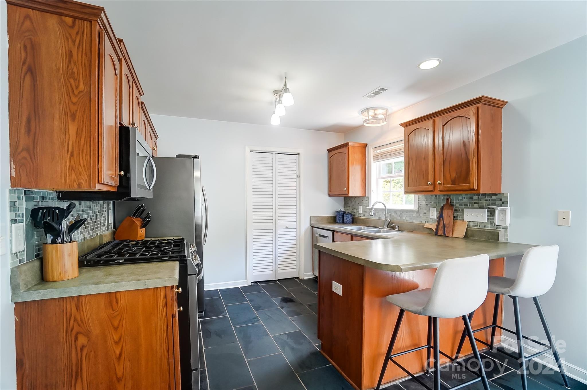 Hallmark Glen - Residential