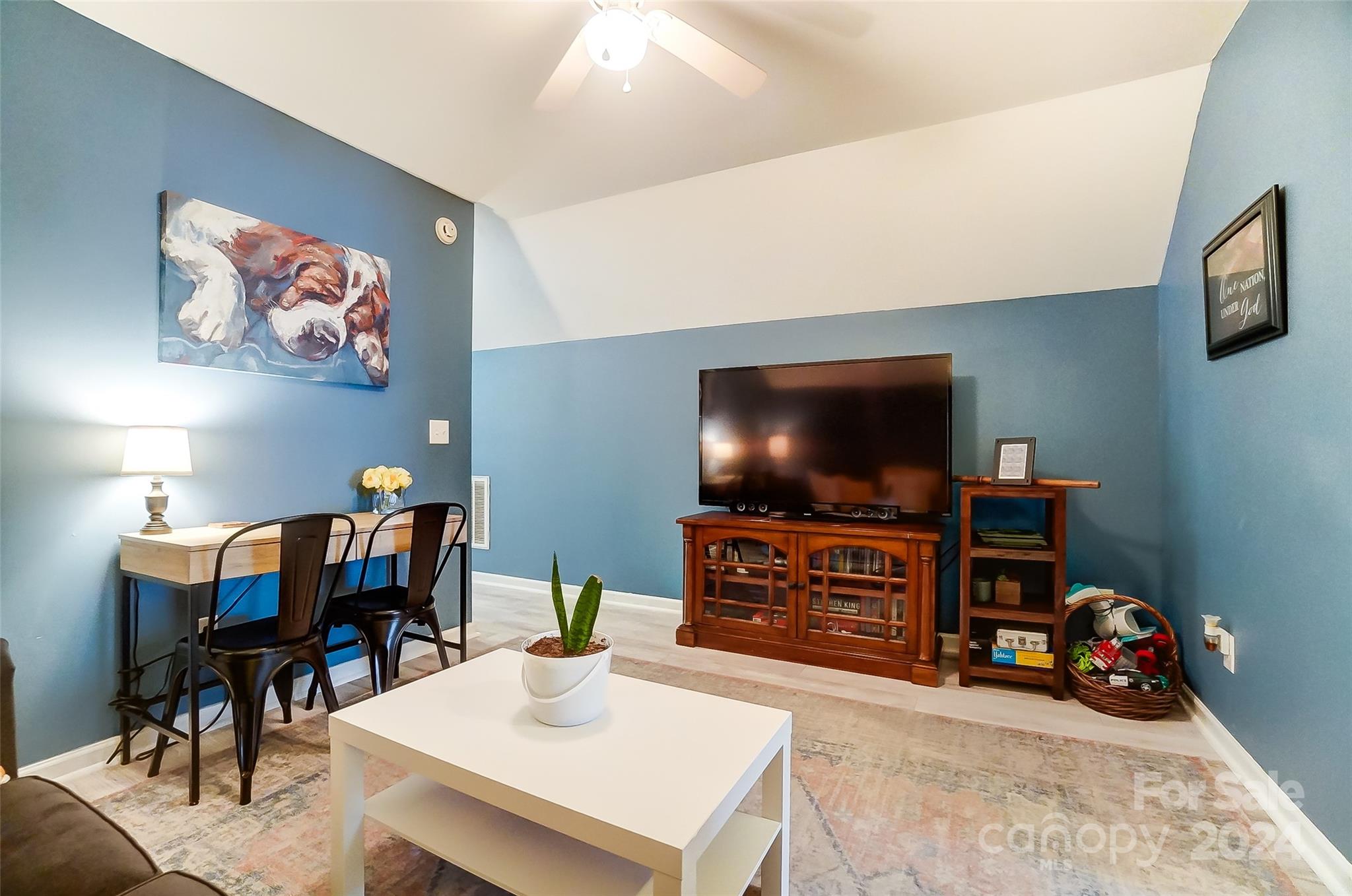 Hallmark Glen - Residential