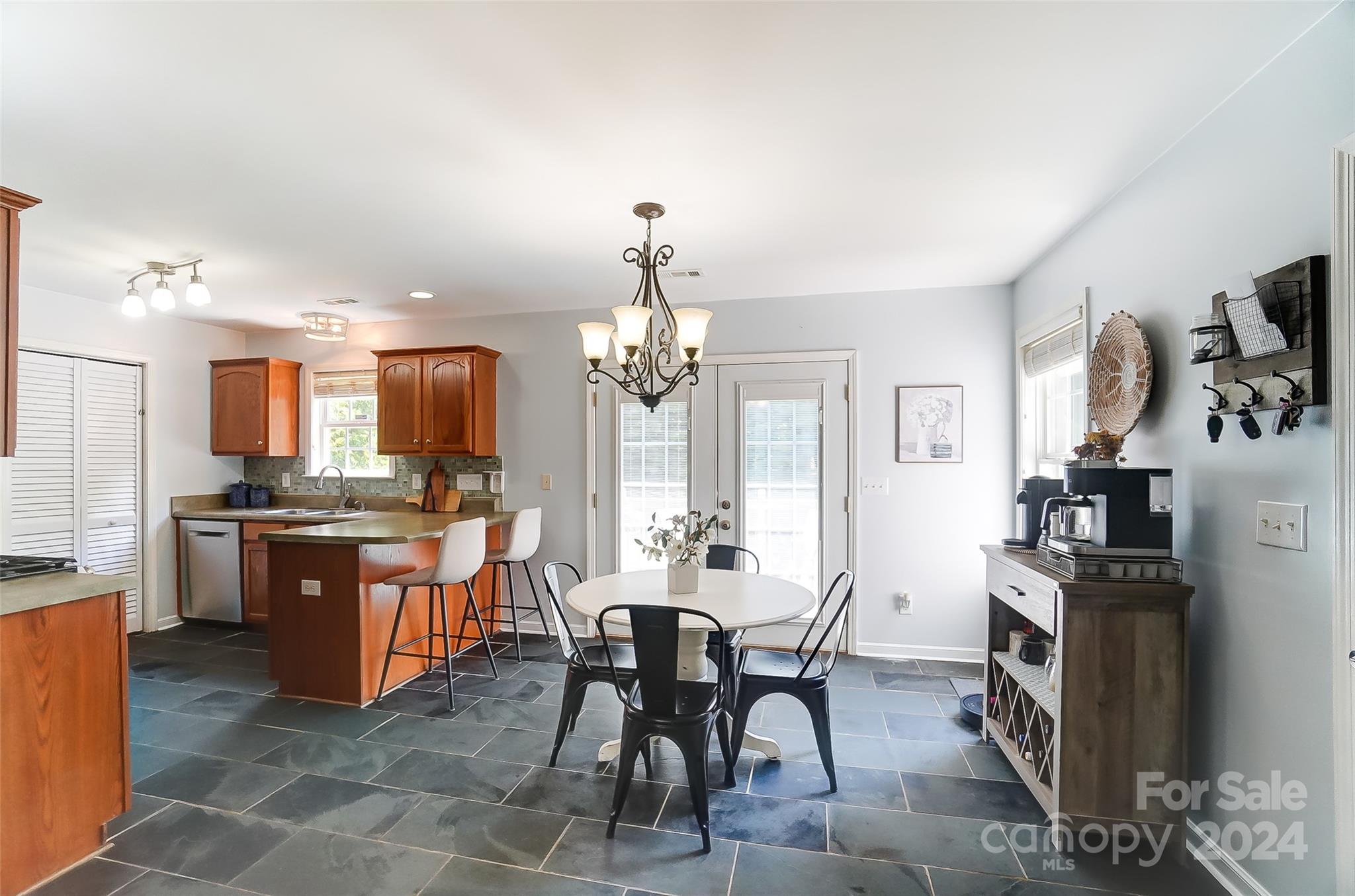 Hallmark Glen - Residential