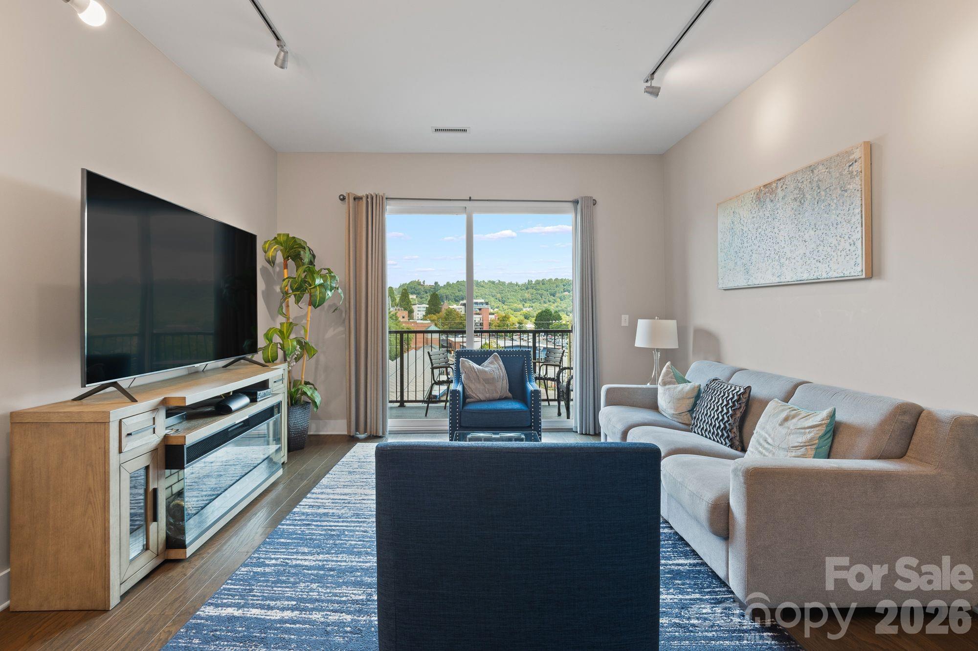 45 Asheland Avenue 405