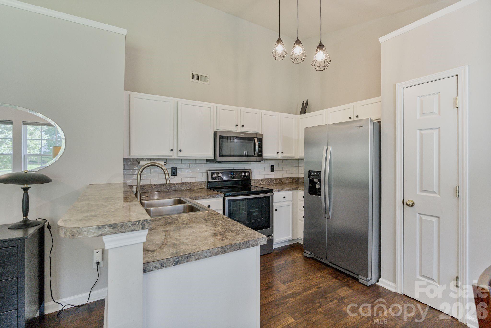 406 Courtland Court