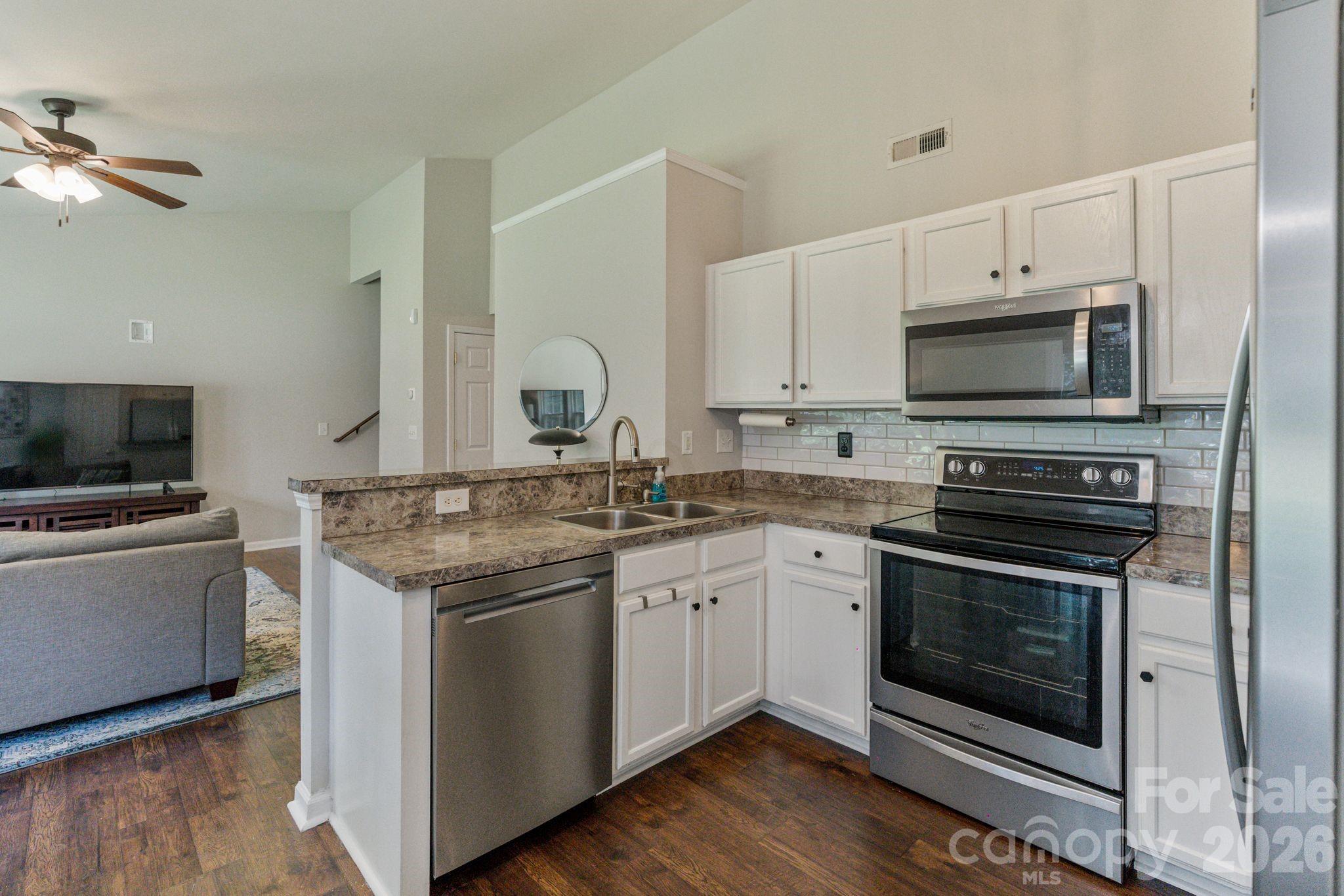 406 Courtland Court