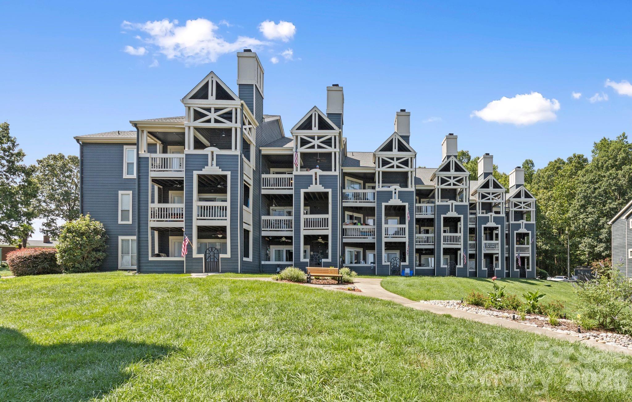 2135 Regatta Lane 101