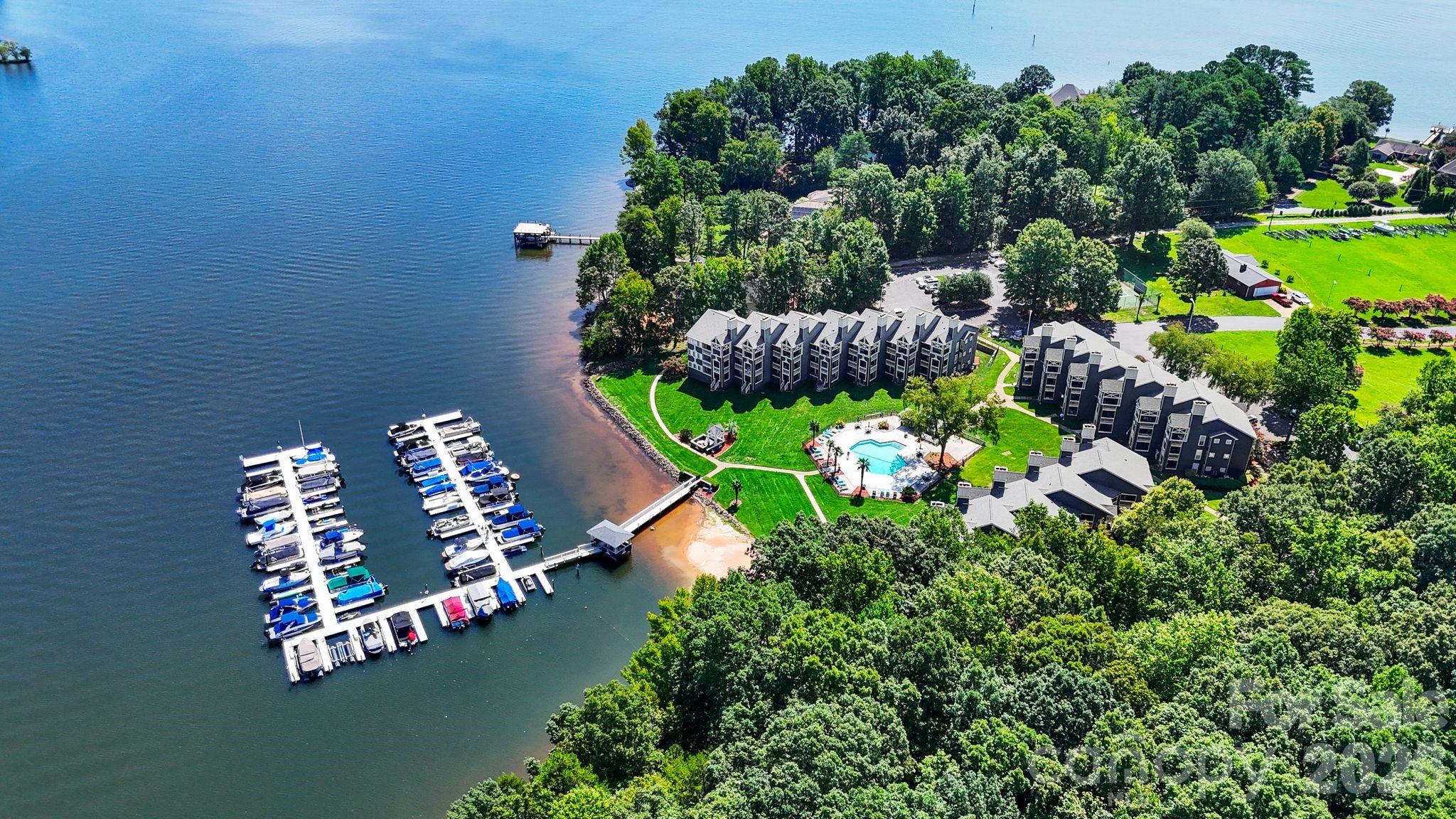 2135 Regatta Lane 101