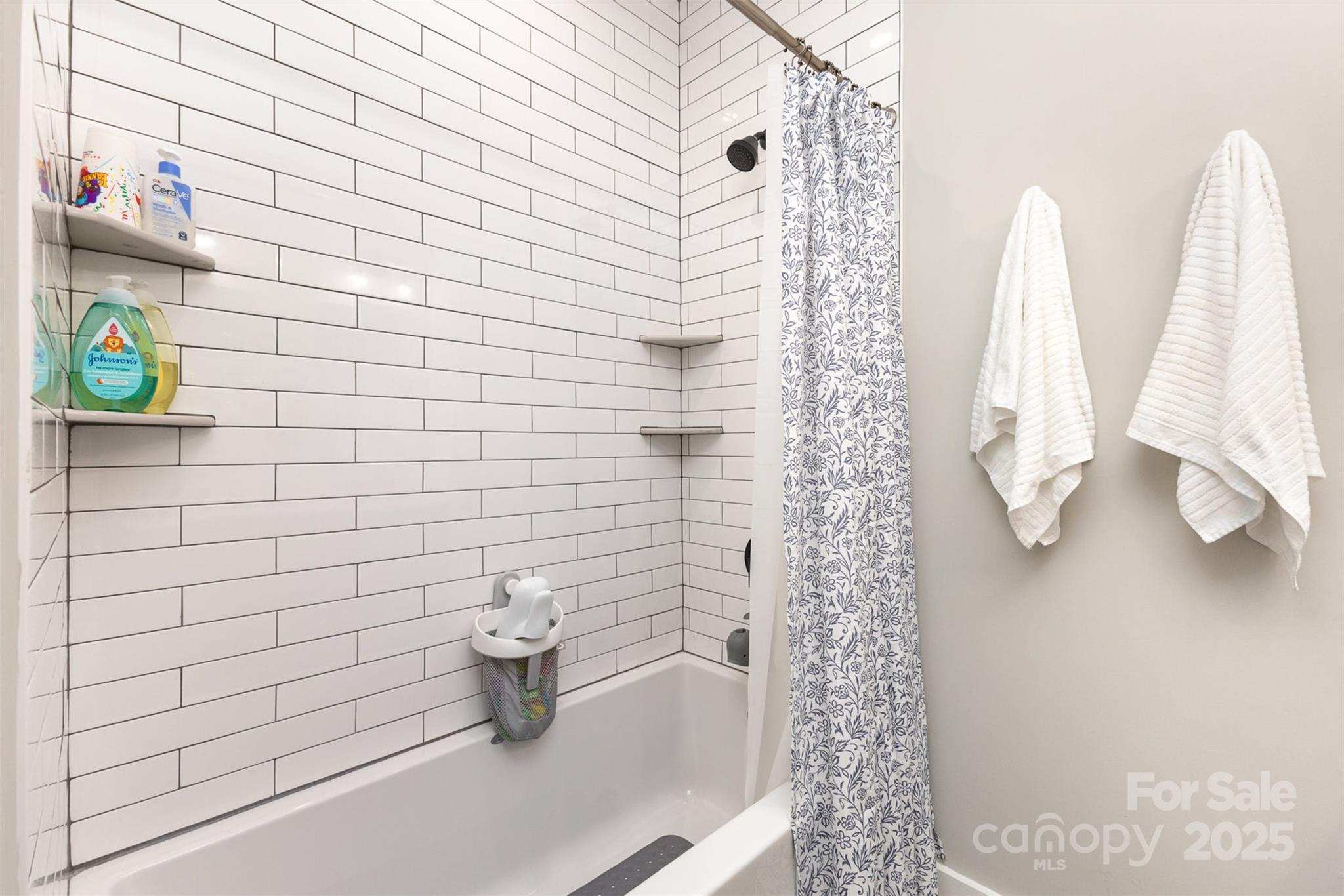 Magnolia - Residential