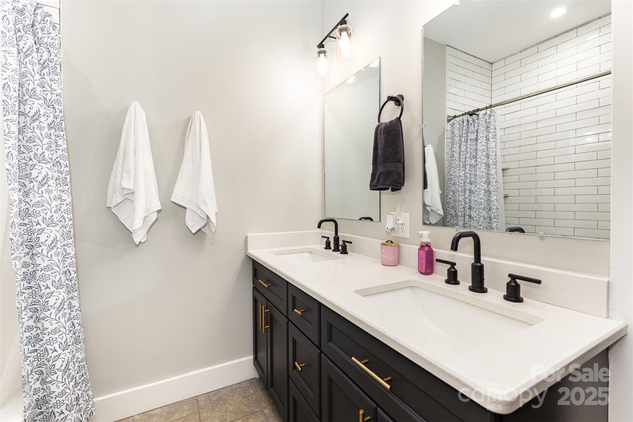 Magnolia - Residential