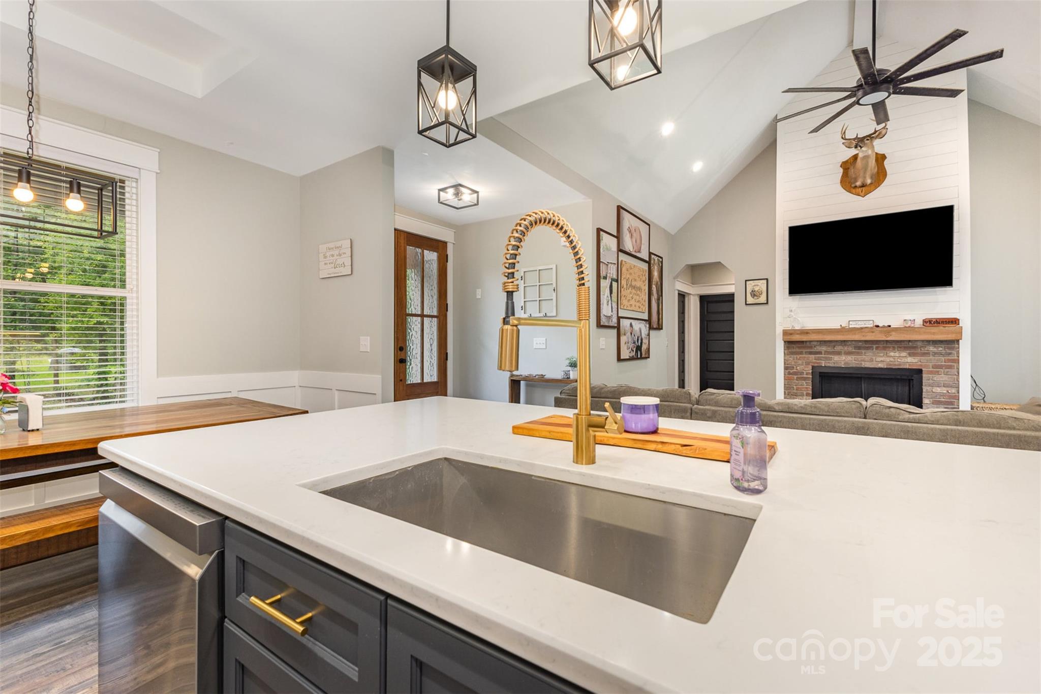 Magnolia - Residential