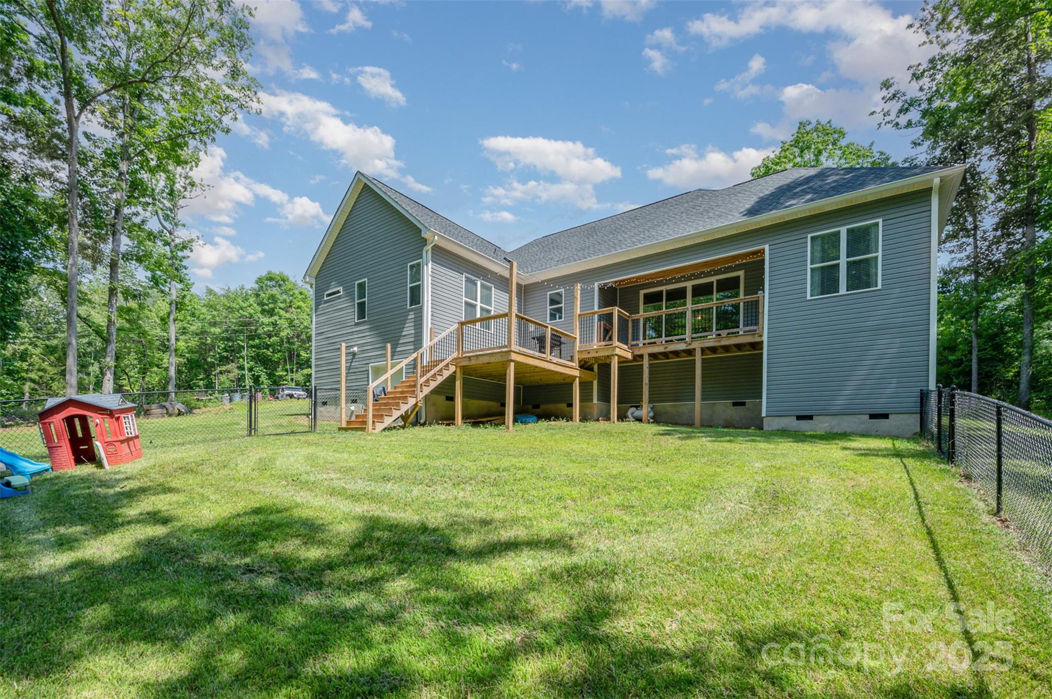 Magnolia - Residential