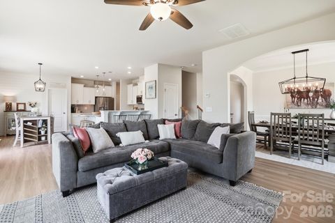 Photo of 16732 Cozy Cove Road, Charlotte, NC 28278 (MLS # 4382476)
