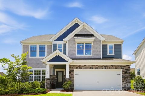 Photo of 16732 Cozy Cove Road, Charlotte, NC 28278 (MLS # 4382476)